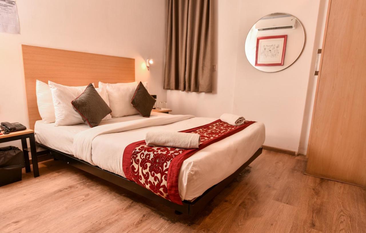 White Saffron Hotel 3*